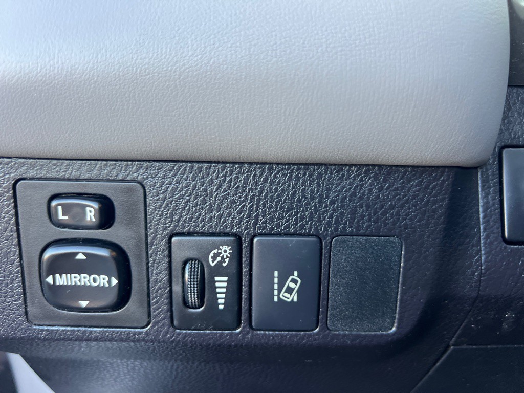 2018 Toyota Rav4 Image 23
