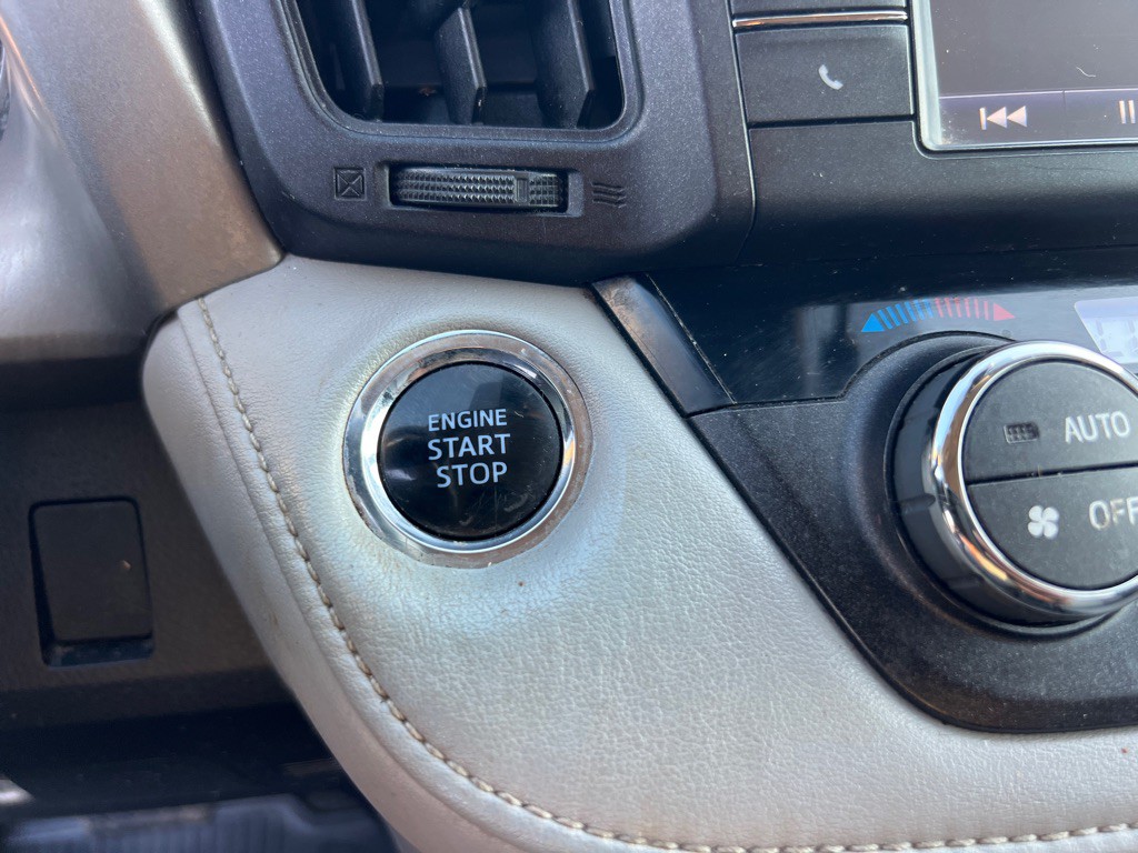 2018 Toyota Rav4 Image 26