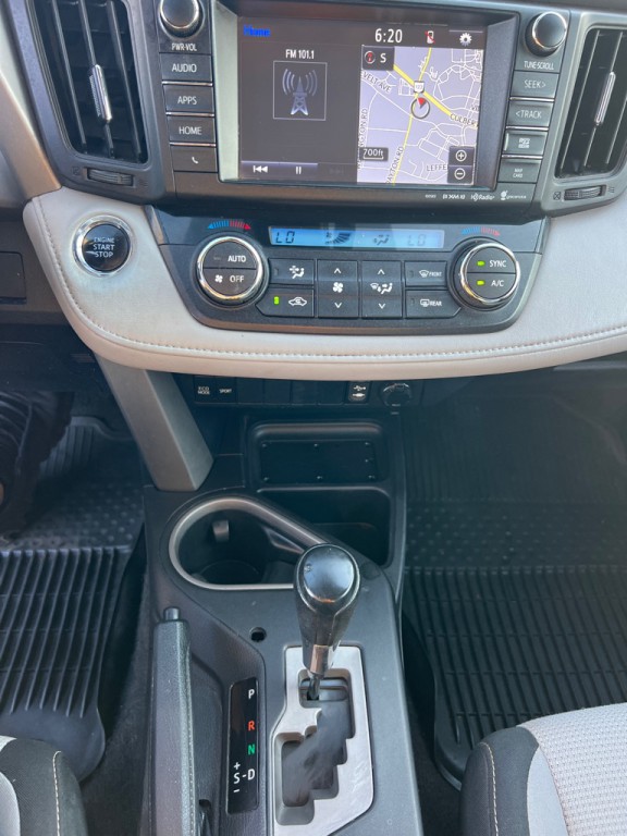2018 Toyota Rav4 Image 30