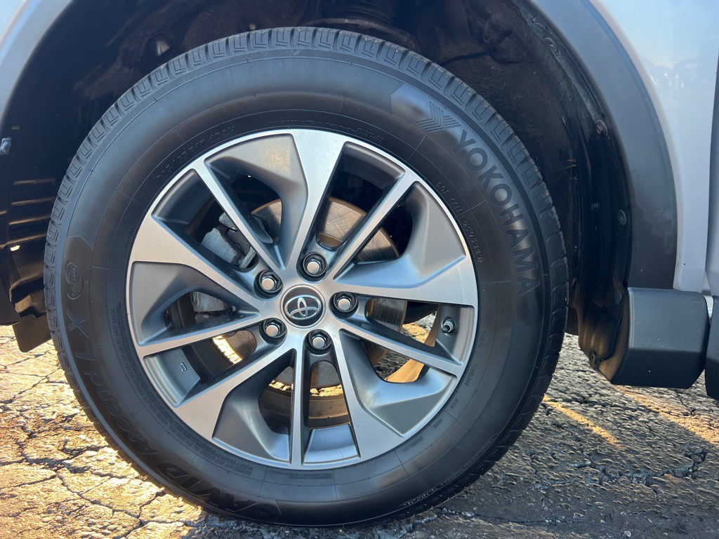 2018 Toyota Rav4 Image 37