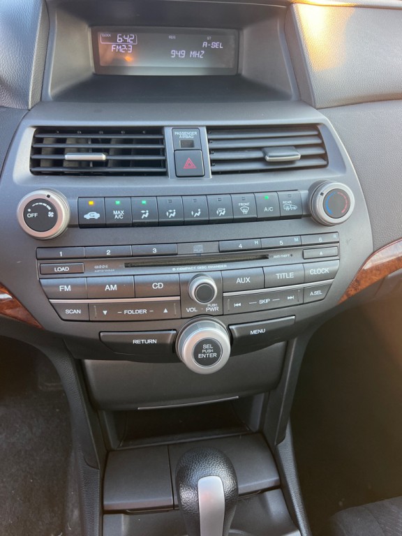 2012 Honda Accord Image 30