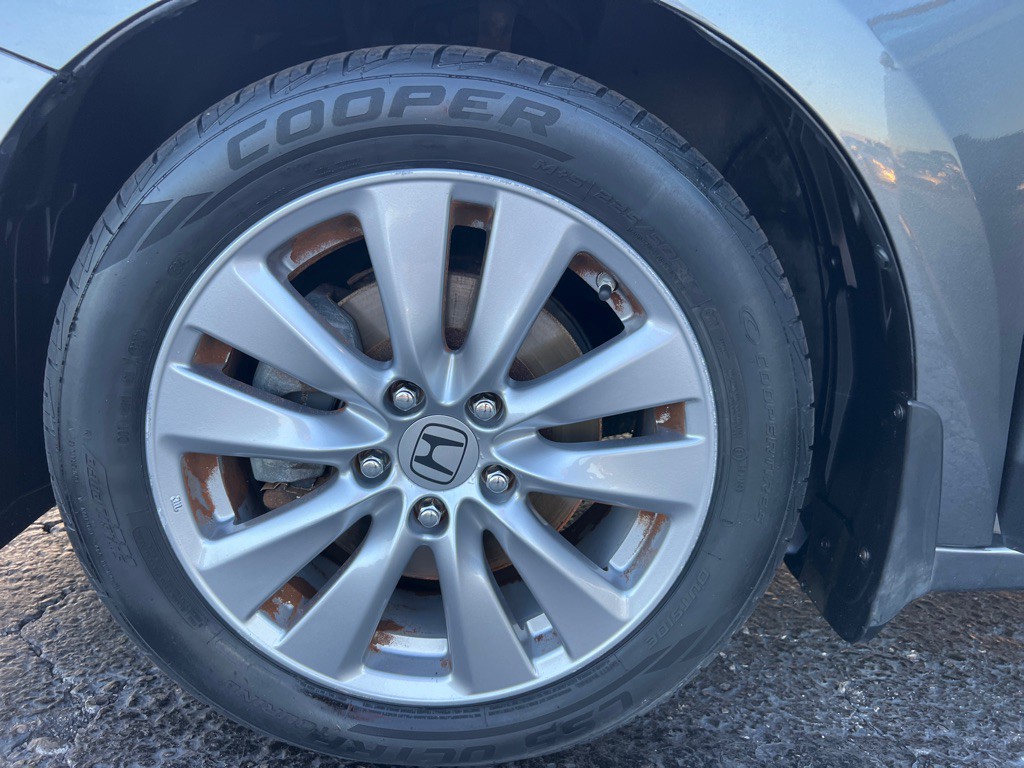 2012 Honda Accord Image 36