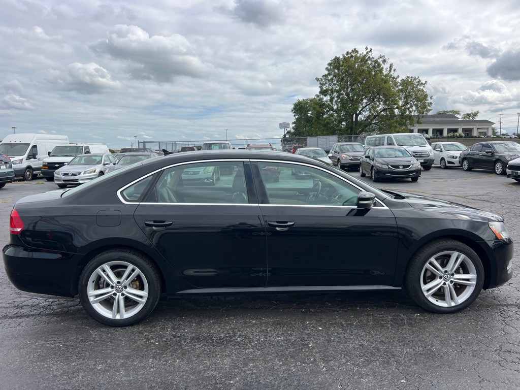 2014 Volkswagen Passat Image 8