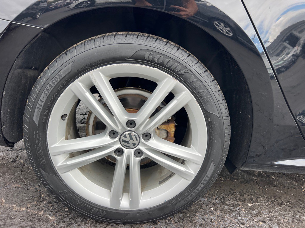 2014 Volkswagen Passat Image 38