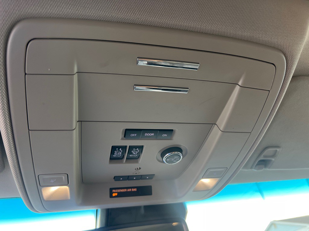 2018 Chevrolet Tahoe Image 43