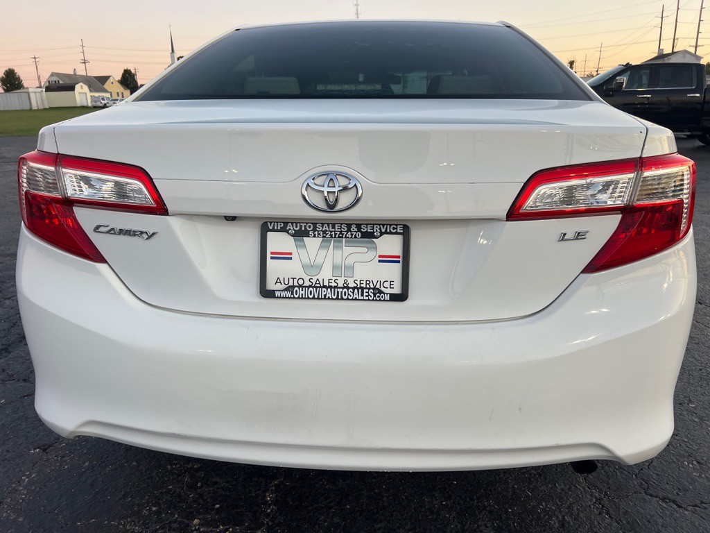 2014 Toyota Camry Image 6