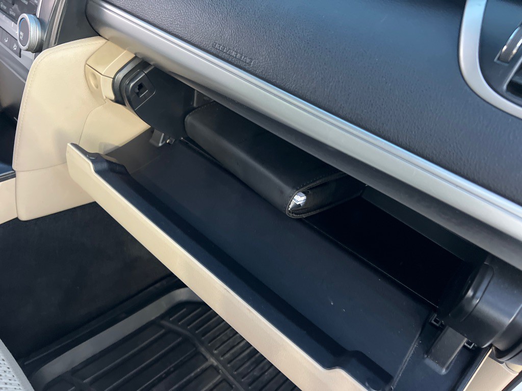 2014 Toyota Camry Image 21