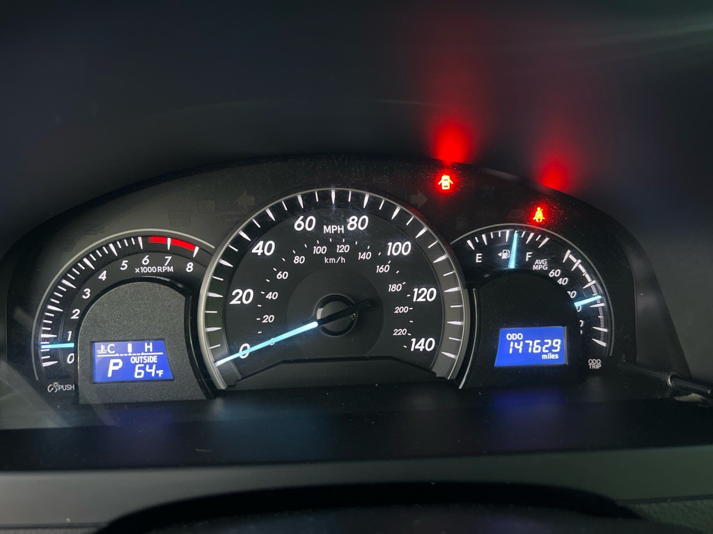 2014 Toyota Camry Image 29