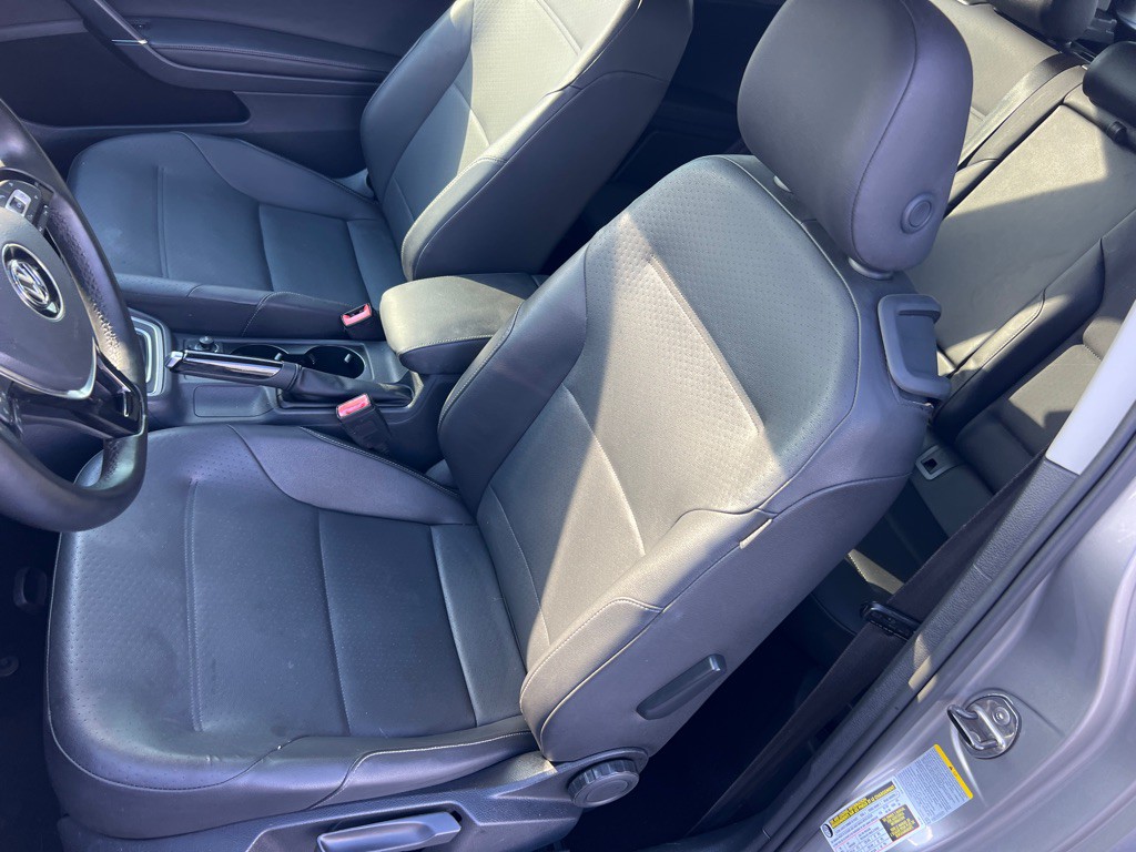 2015 Volkswagen Golf Image 11