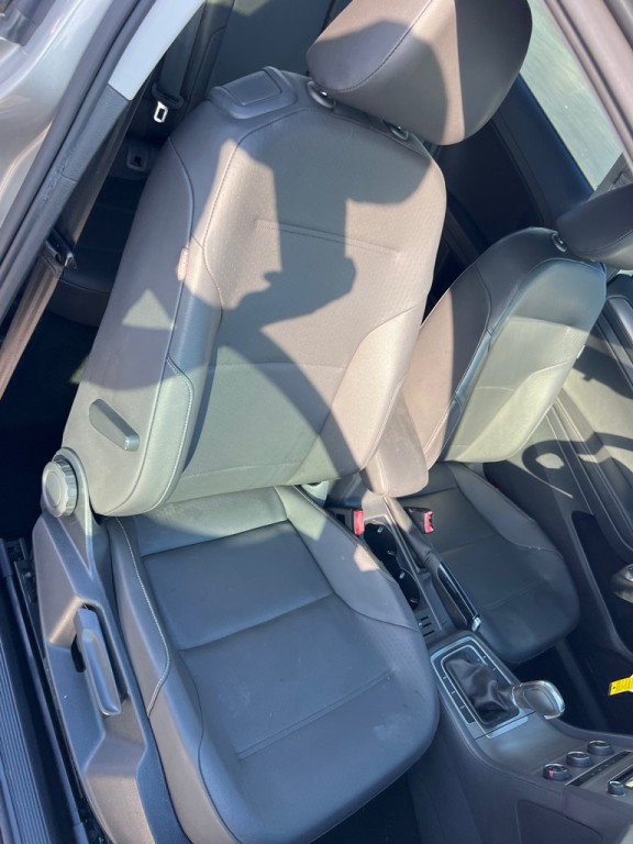 2015 Volkswagen Golf Image 18