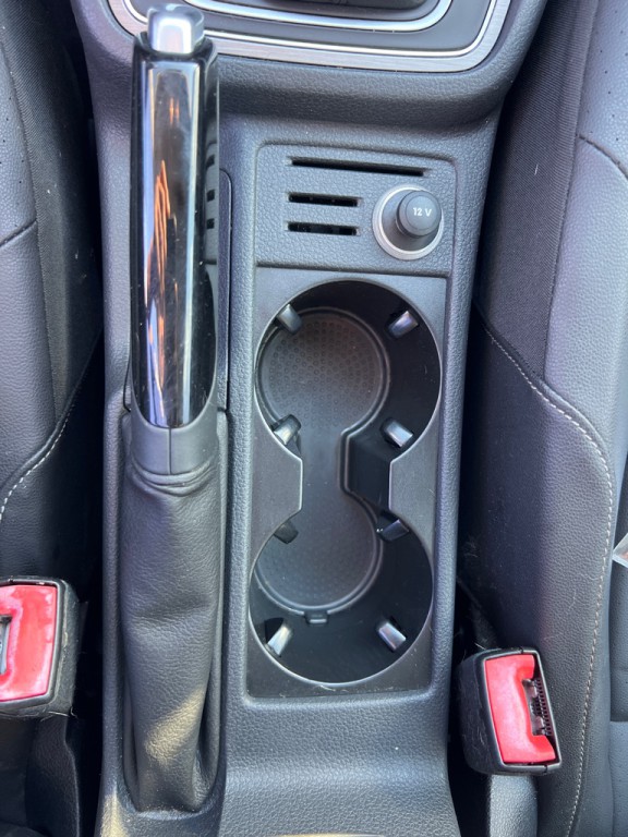 2015 Volkswagen Golf Image 29