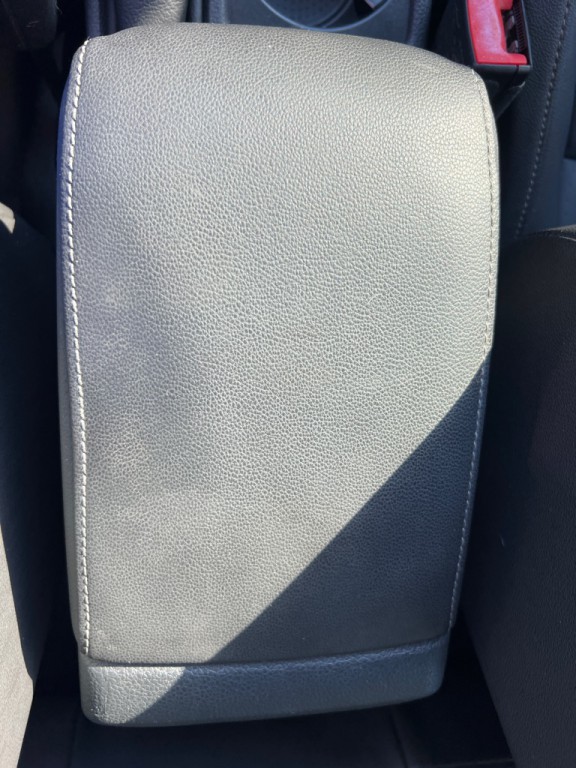 2015 Volkswagen Golf Image 30