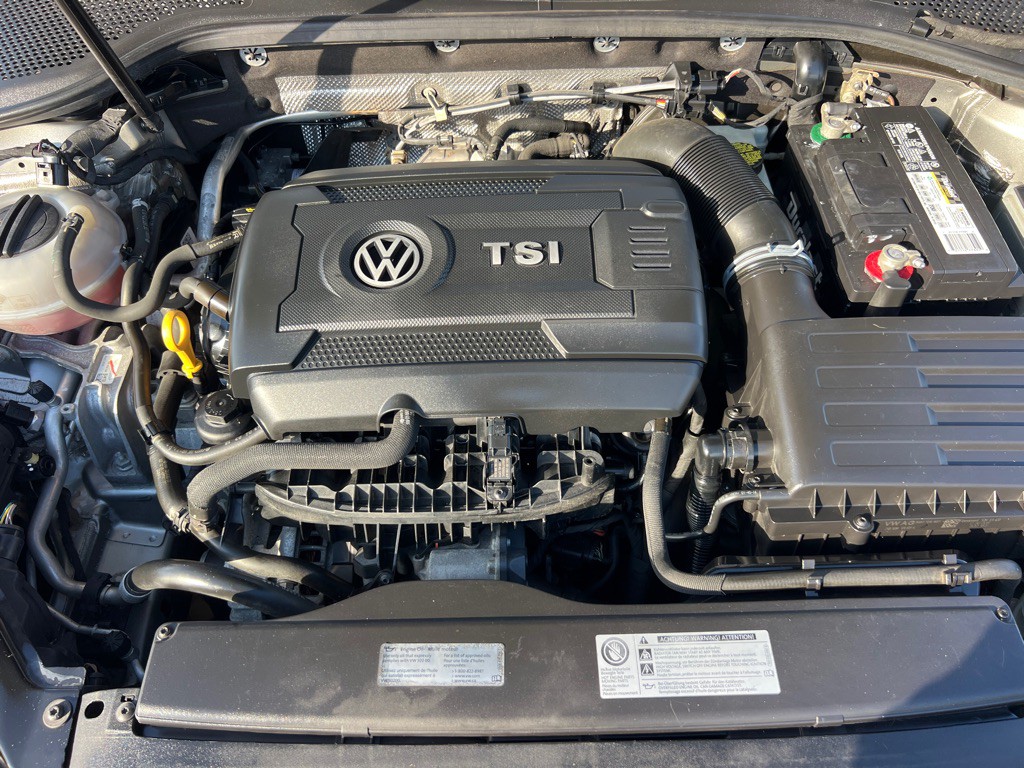 2015 Volkswagen Golf Image 39