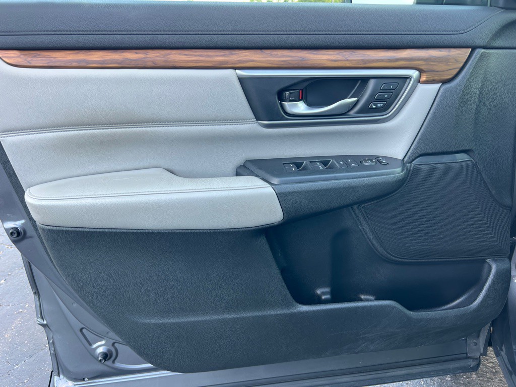 2017 Honda CR-V Image 10
