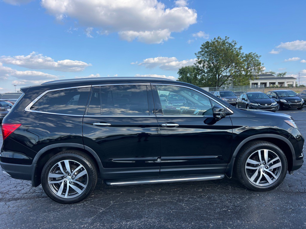 2017 Honda Pilot Image 8