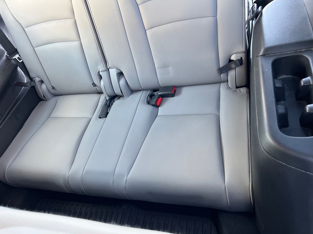 2017 Honda Pilot Image 16