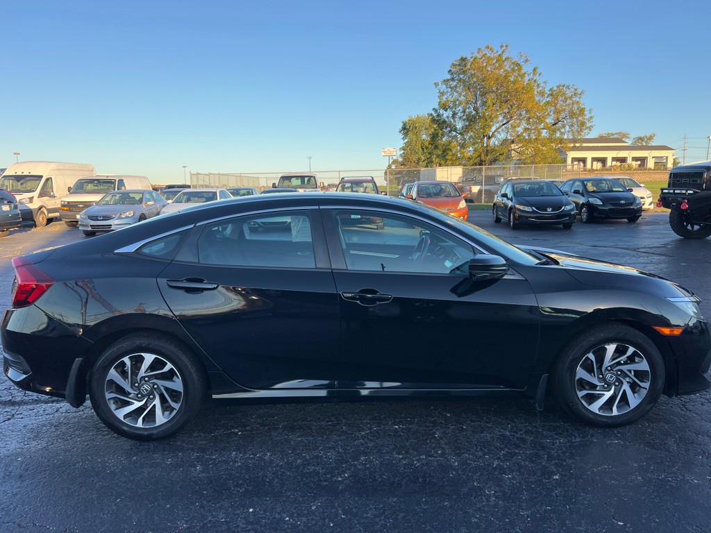 2016 Honda Civic Image 8