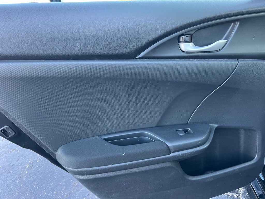 2016 Honda Civic Image 13