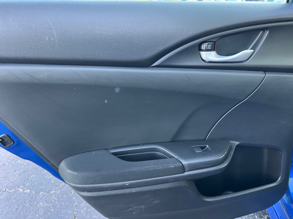 2018 Honda Civic Image 12