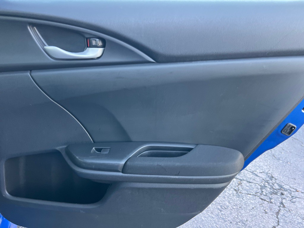 2018 Honda Civic Image 14