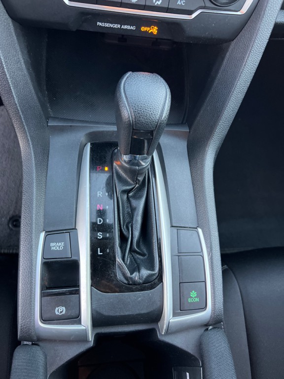 2018 Honda Civic Image 31