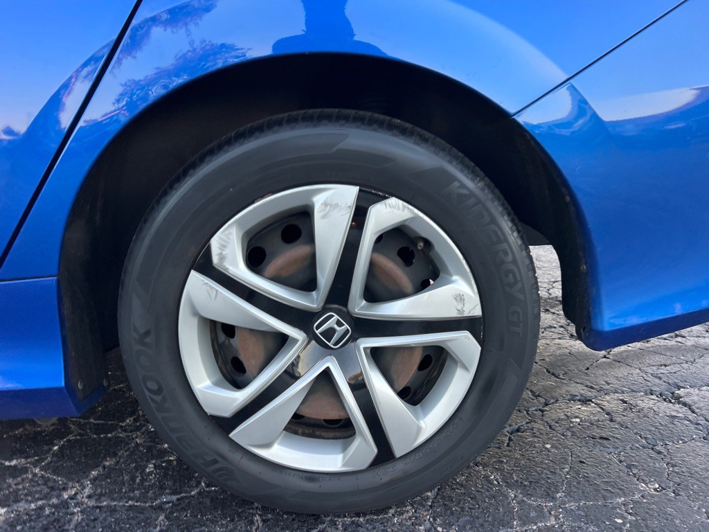2018 Honda Civic Image 36