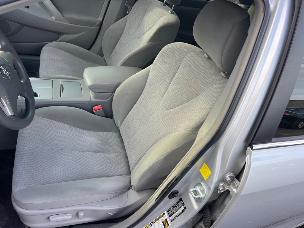 2011 Toyota Camry Image 11