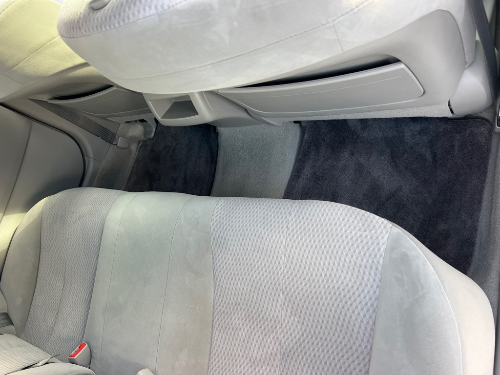 2011 Toyota Camry Image 16