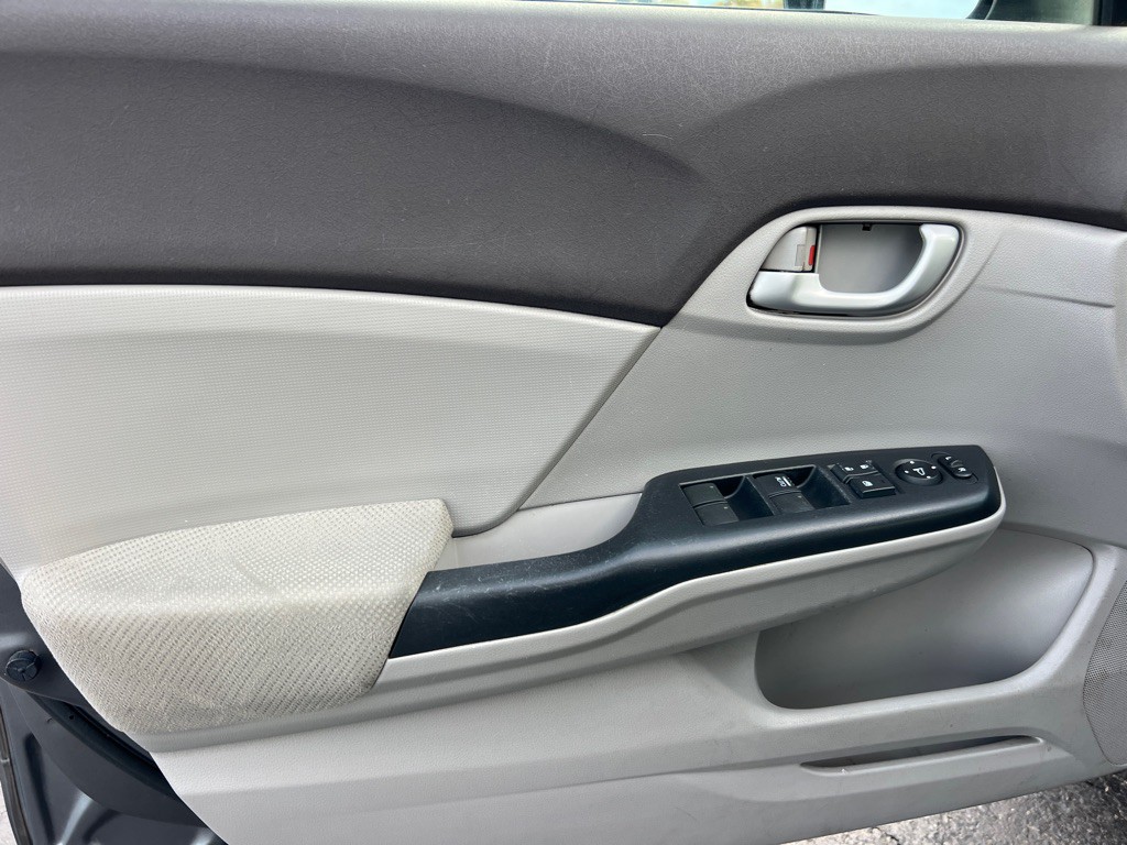 2012 Honda Civic Image 10