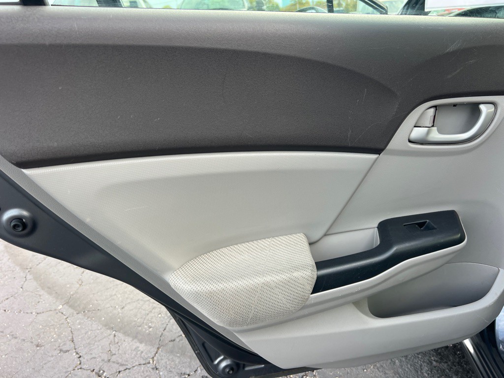 2012 Honda Civic Image 12