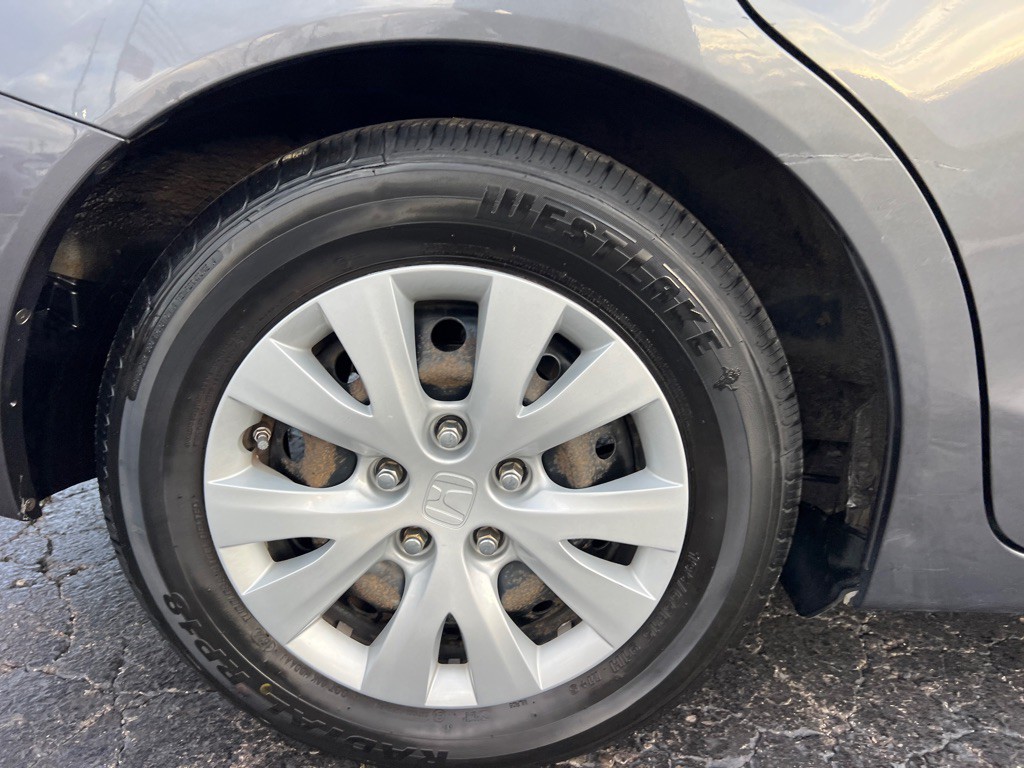 2012 Honda Civic Image 34