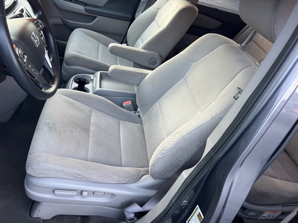 2016 Honda Odyssey Image 11