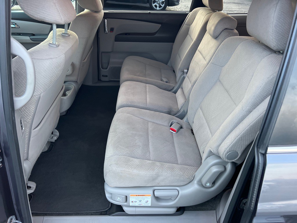 2016 Honda Odyssey Image 12
