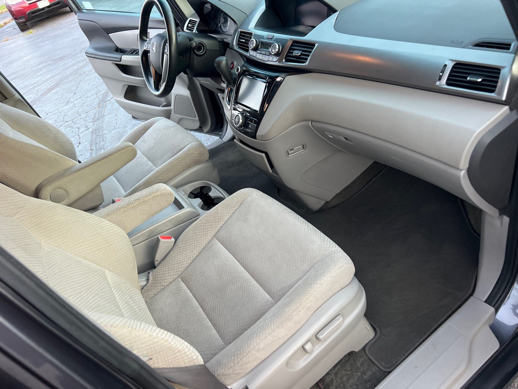 2016 Honda Odyssey Image 19