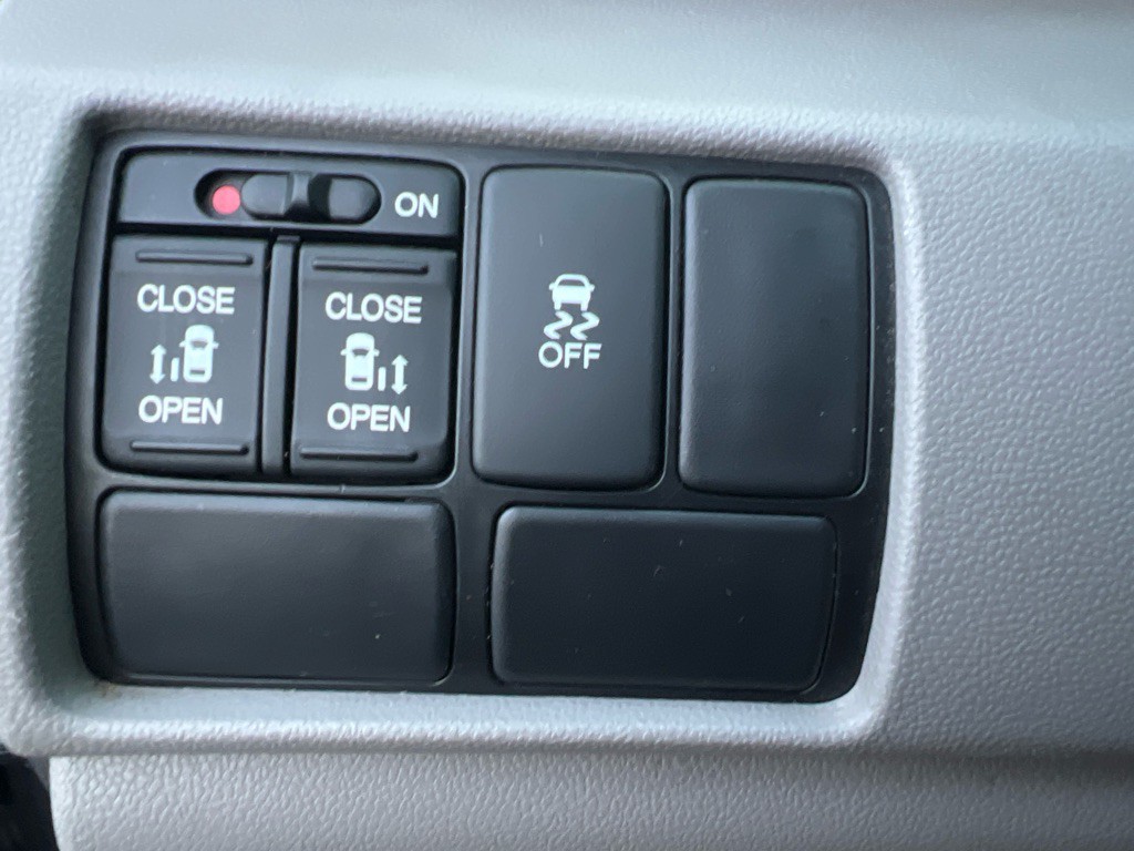 2016 Honda Odyssey Image 26