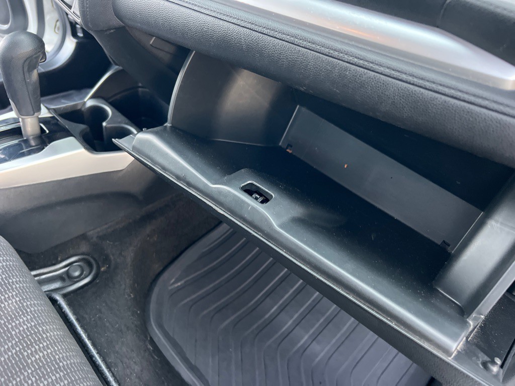 2015 Honda Fit Image 20