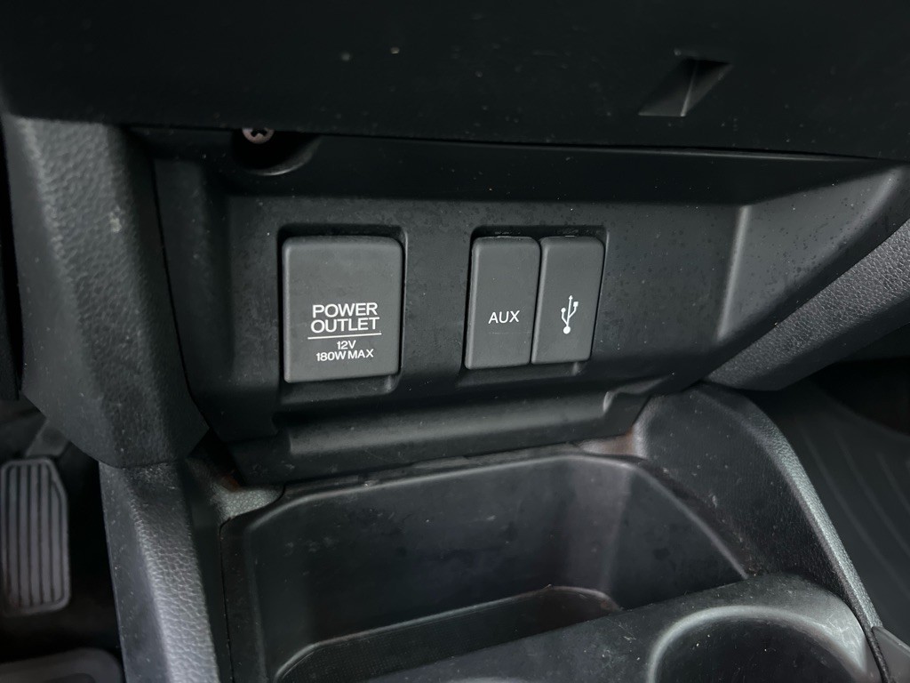 2015 Honda Fit Image 31