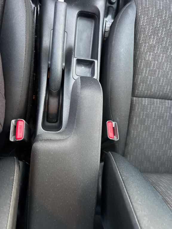 2015 Honda Fit Image 33