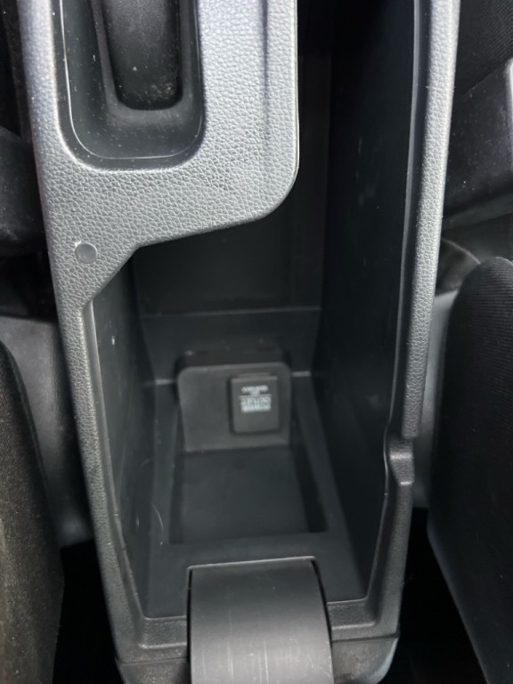 2015 Honda Fit Image 34