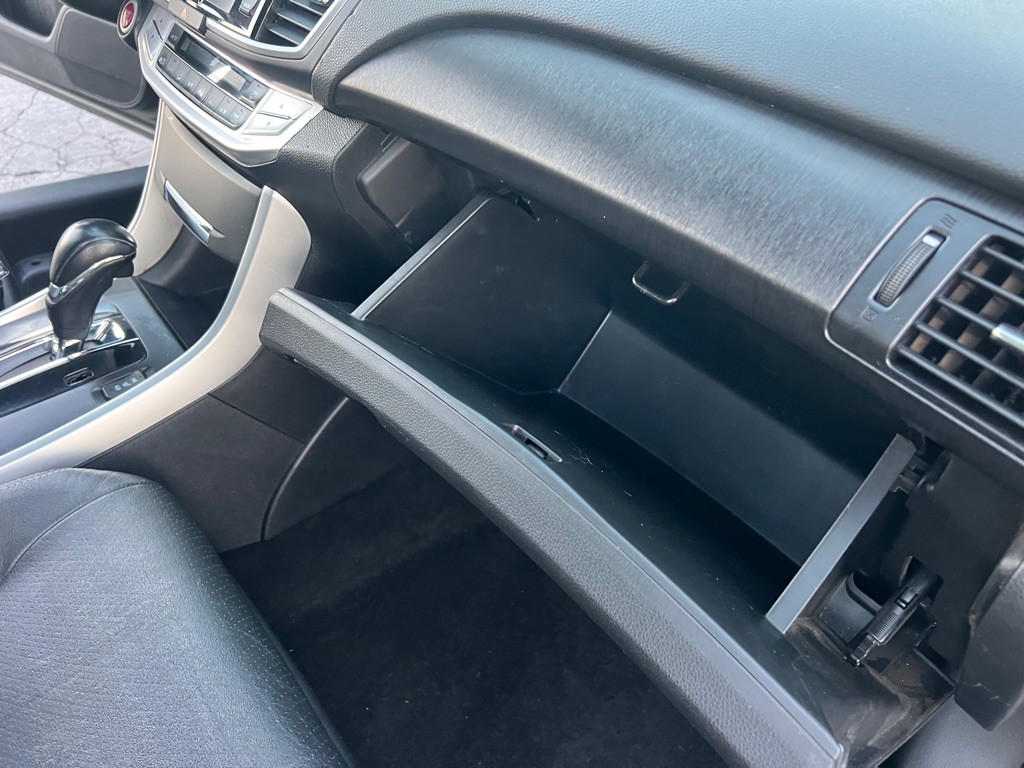 2013 Honda Accord Image 21