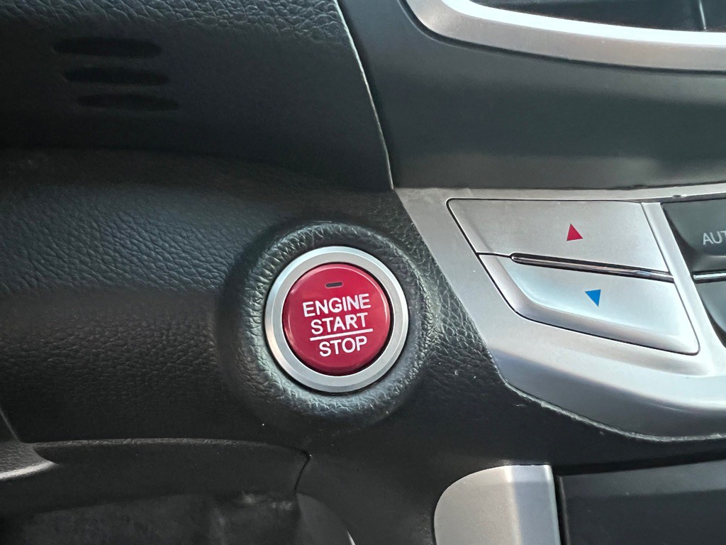 2013 Honda Accord Image 29