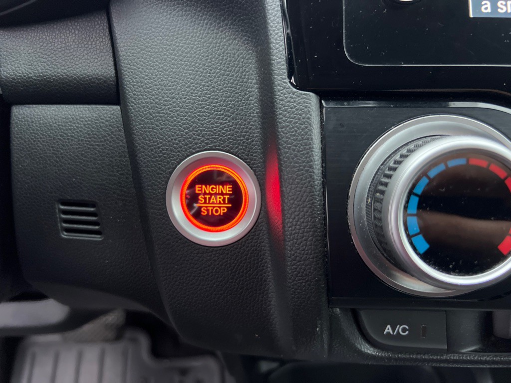 2018 Honda Fit Image 28