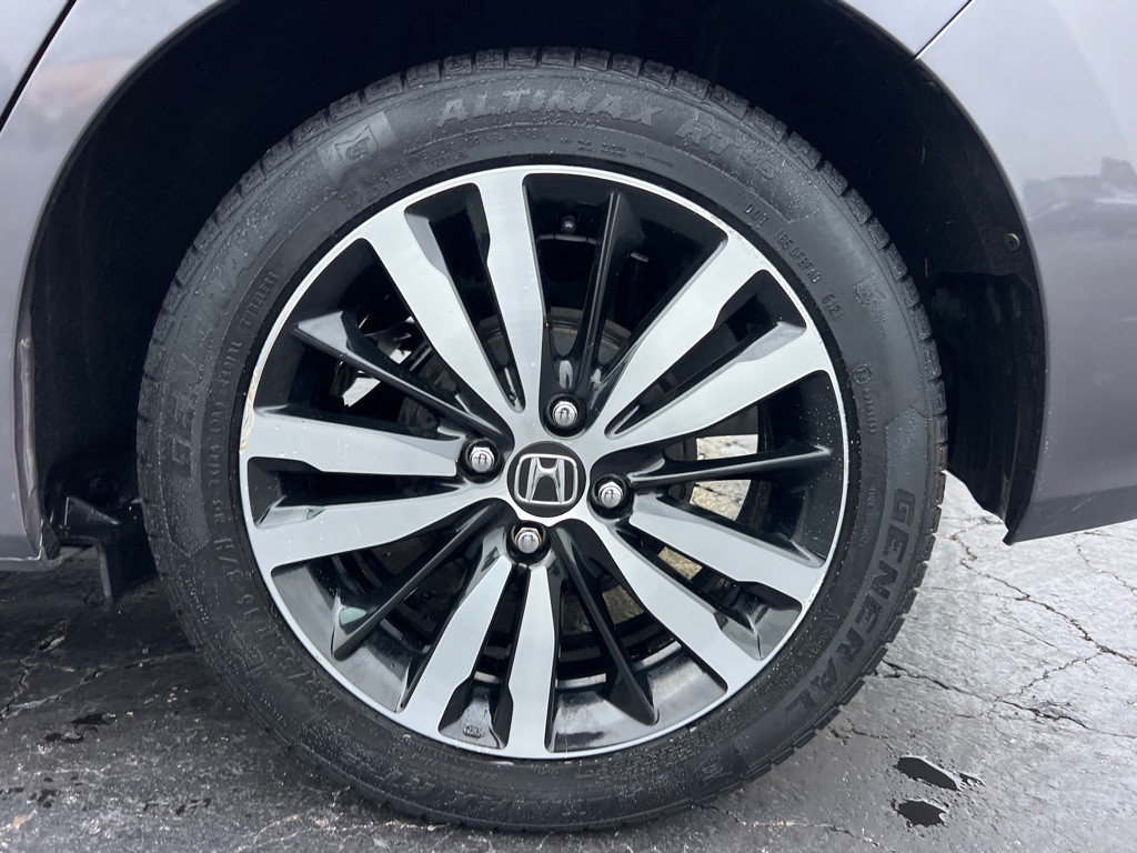 2018 Honda Fit Image 38