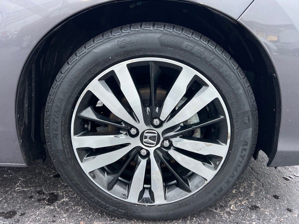 2018 Honda Fit Image 40