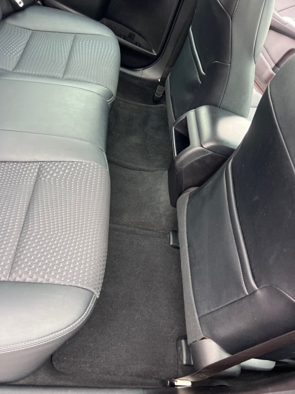 2014 Toyota Camry Image 16