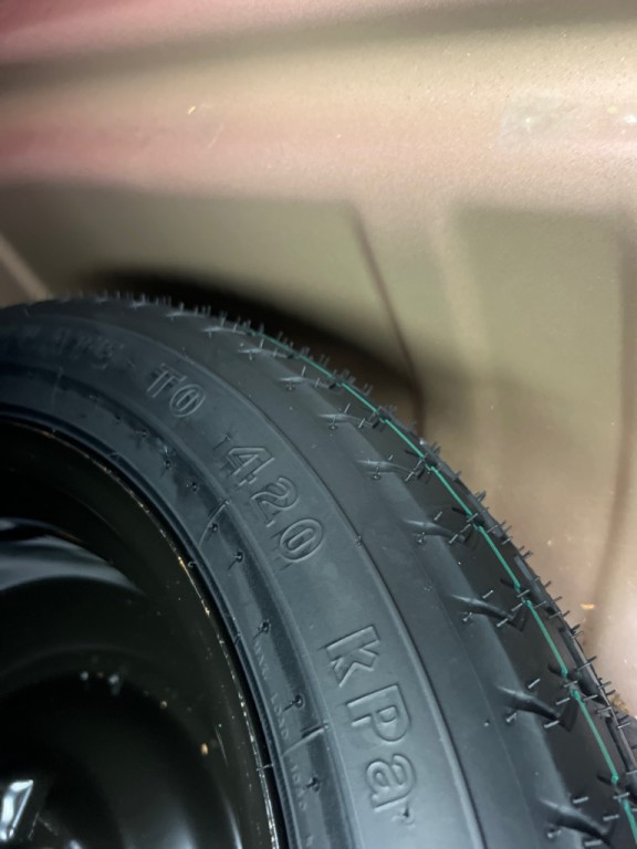 2014 Toyota Camry Image 23