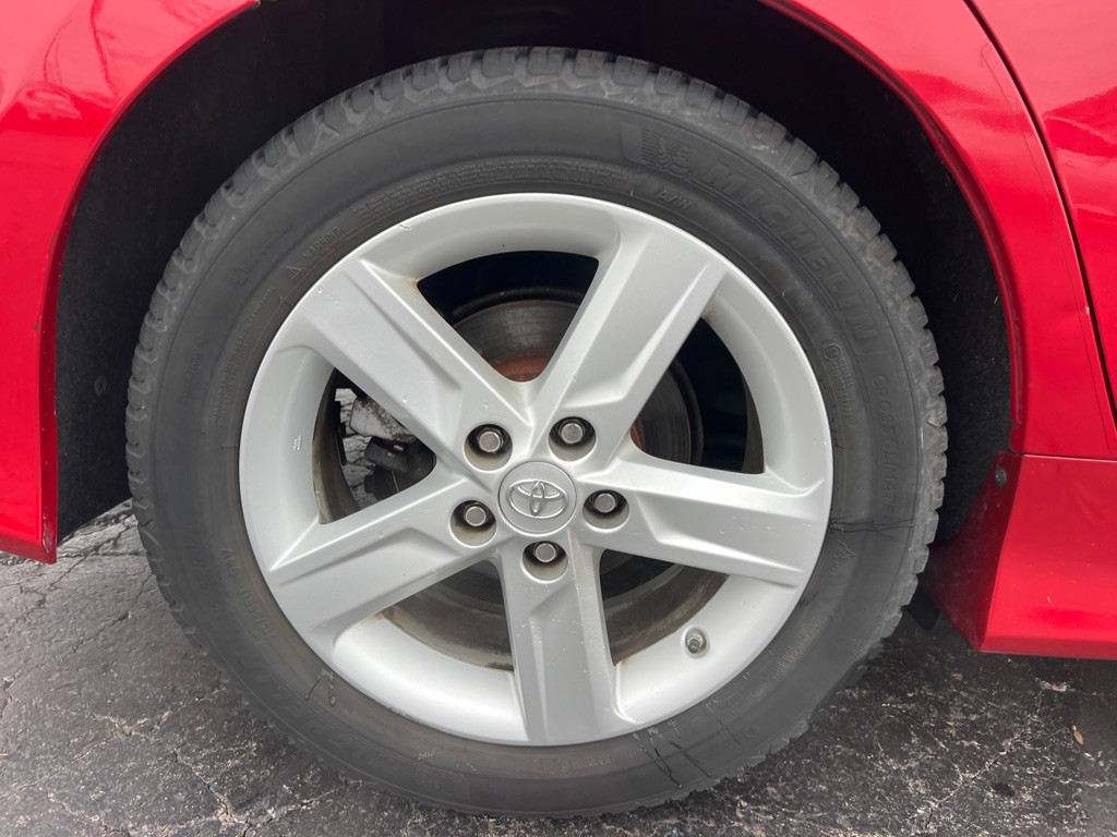 2014 Toyota Camry Image 39