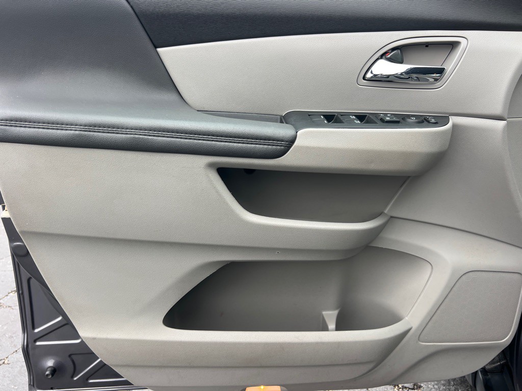 2016 Honda Odyssey Image 10