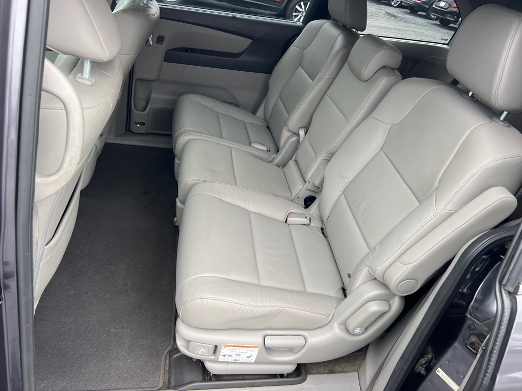 2016 Honda Odyssey Image 12