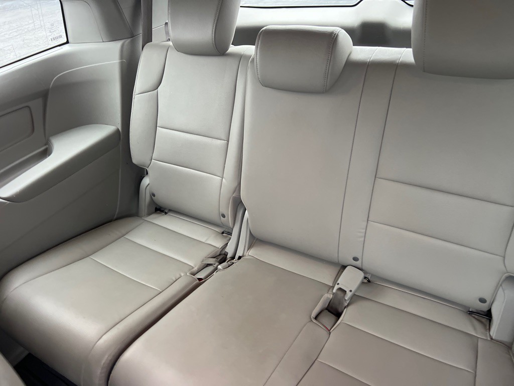 2016 Honda Odyssey Image 13